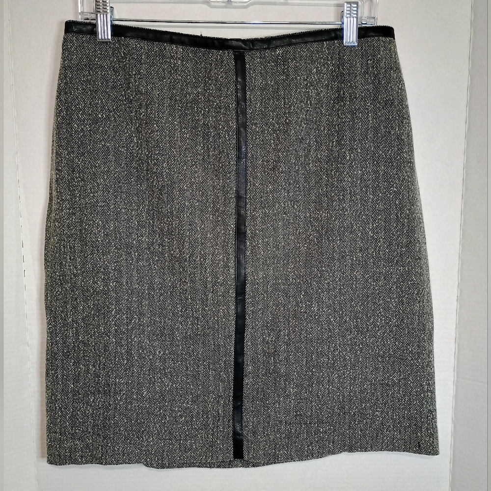 Worthington Essentials Women's Skirt Size 14